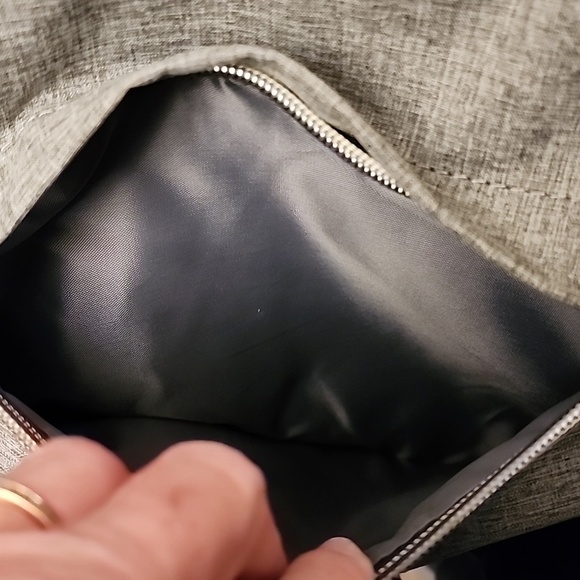 Lovevook Grey 15.6 Laptop bag with charging port - Picture 4 of 14